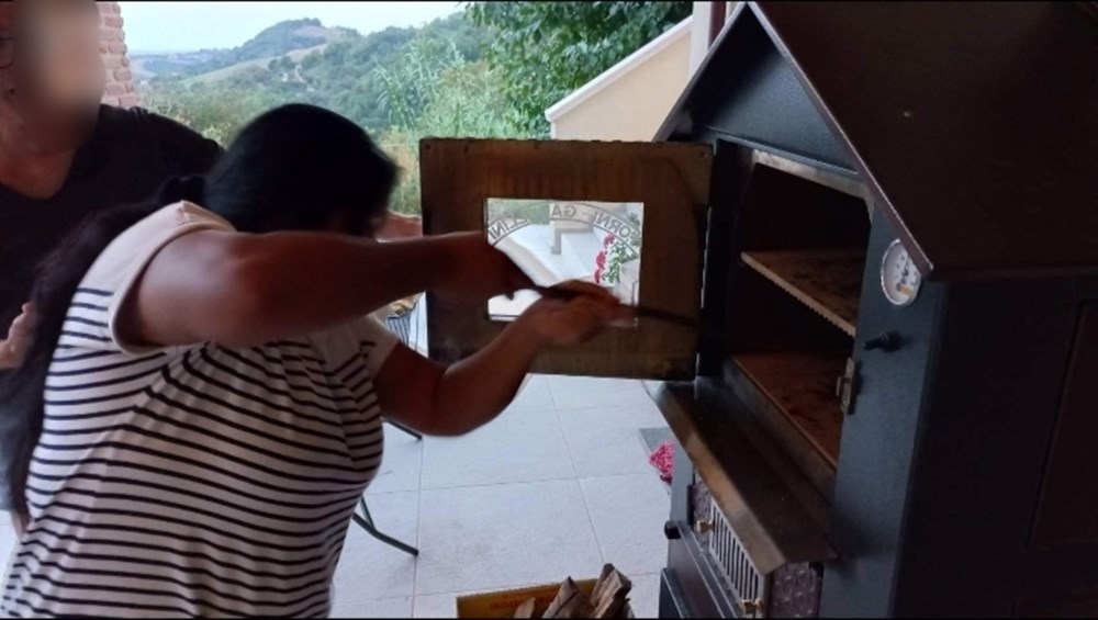 Pizza backen nach alter Tradition ist ein Highlight für unsere Gäste